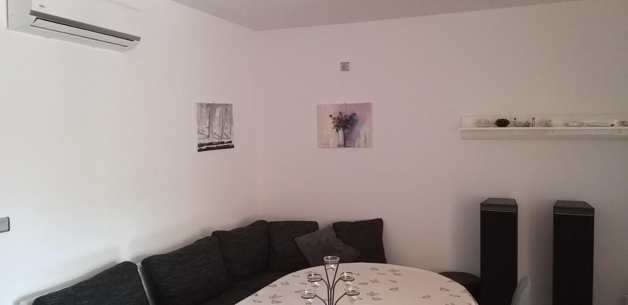 Apartman Slavica Rogoznica  Eksteriør bilde